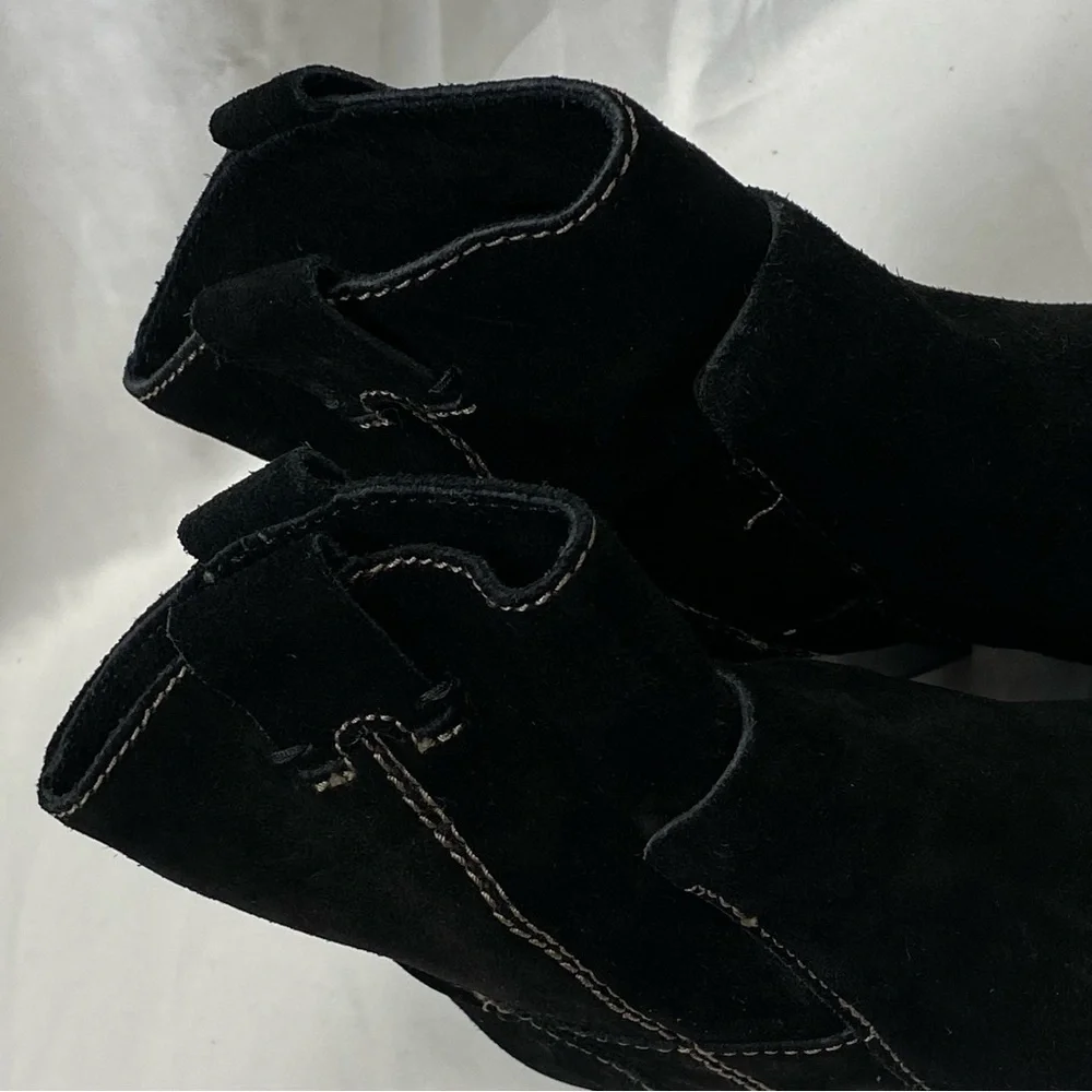 Vince Camuto VC-Maves Black Suede Ankle Boots 5.5 M